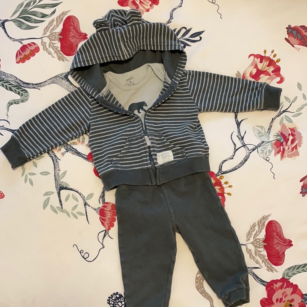 Carter’s Baby Bear Outfit 9Mo